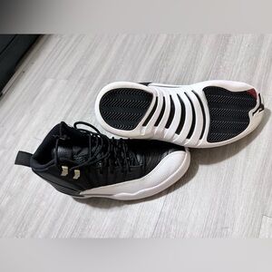 Air Jordan 12 Playoffs